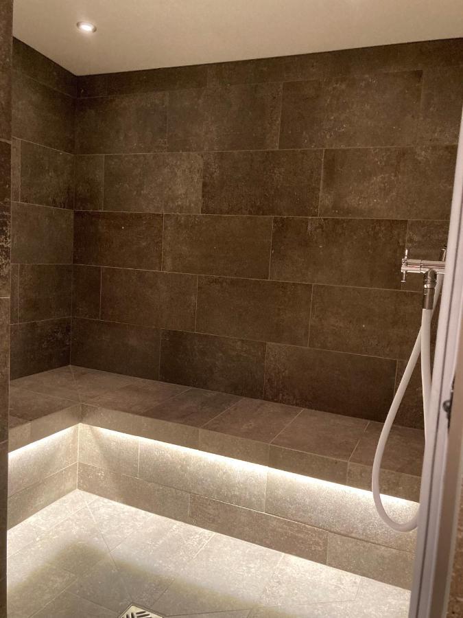 Hahnenkamm Suite Ski-In Ski-Out Direkt An Der Hahnenkammbahn Кицбюэль Экстерьер фото